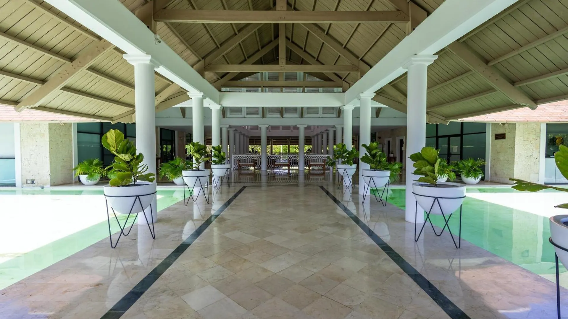 Oasis Cocotal - Family 4Br Apartment In Punta Cana